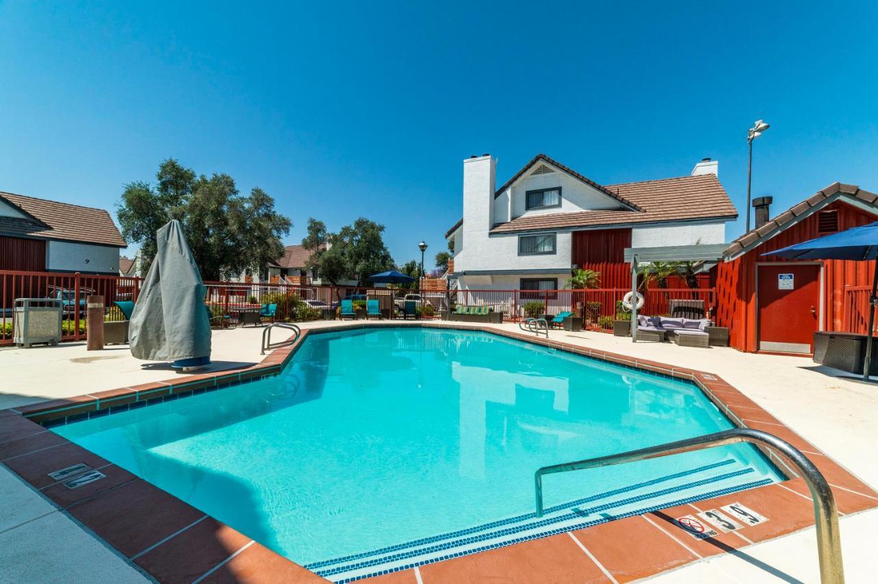 Metro Phoenix Loft Sleeps 6 외부 사진