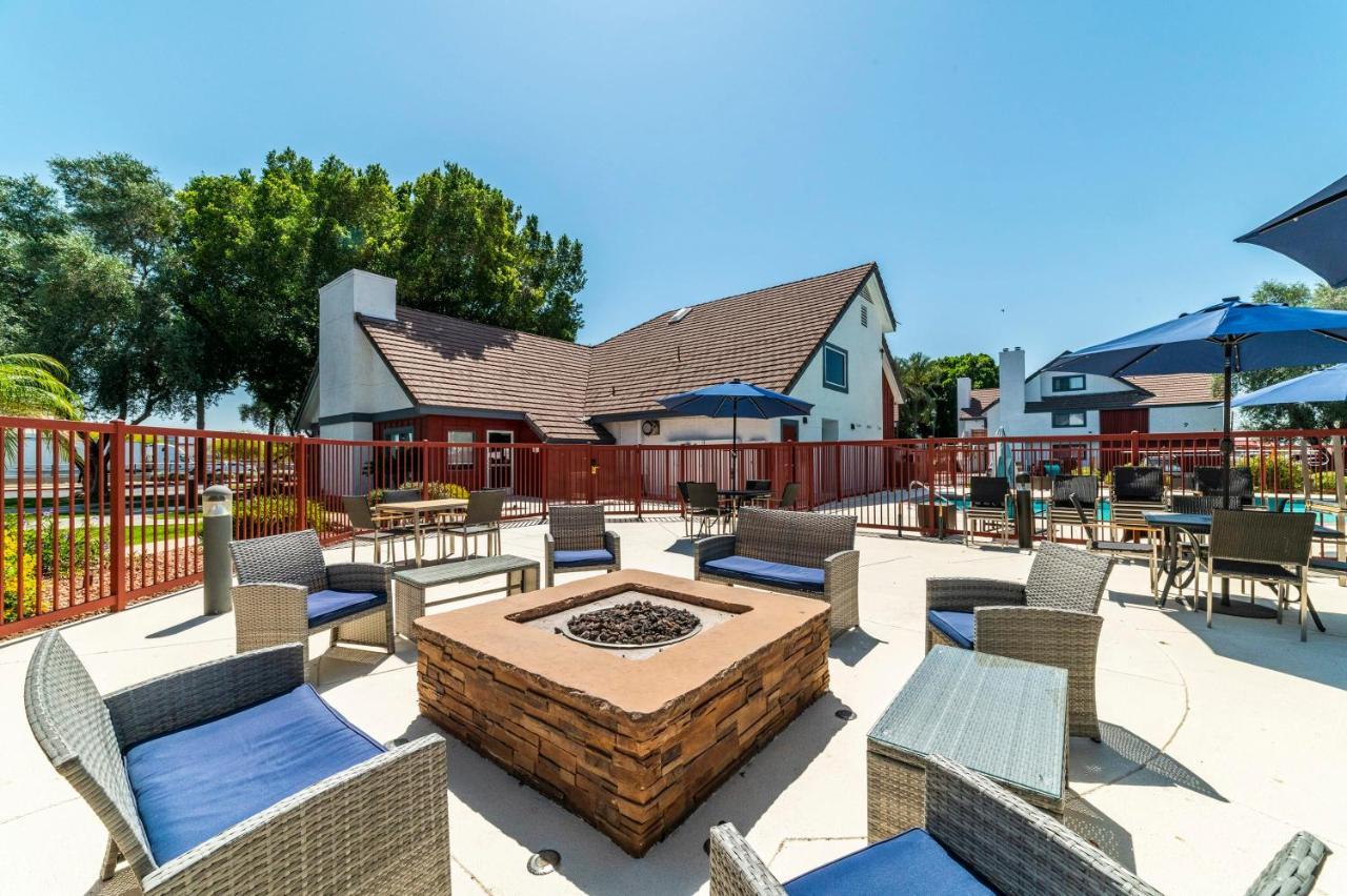 Metro Phoenix Loft Sleeps 6 외부 사진