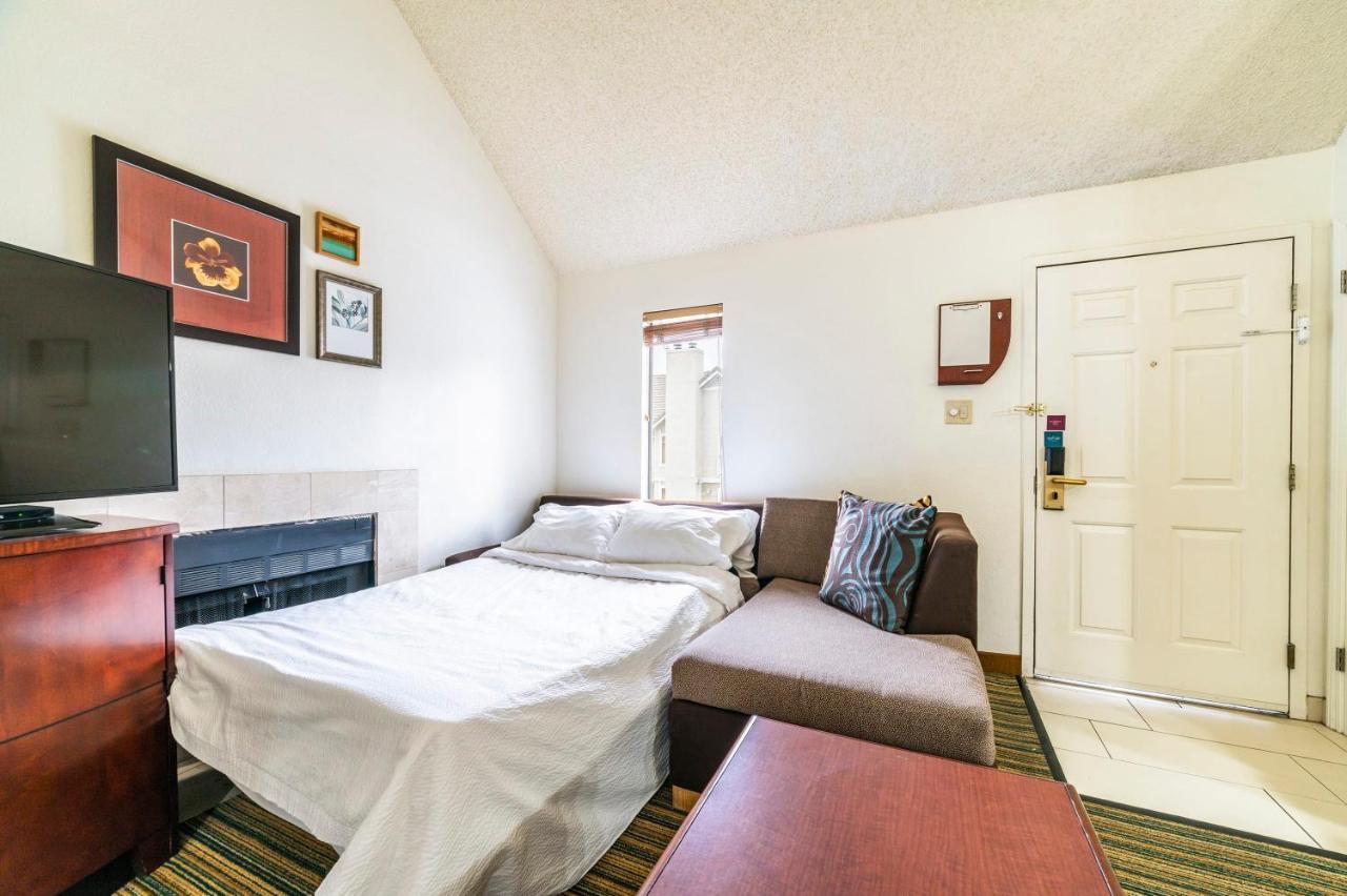 Metro Phoenix Loft Sleeps 6 외부 사진